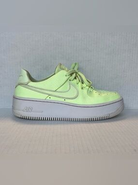 Nike Air Force 1 SAGE Low Sneakers Barely Volt Neon Green White Women's Size 7